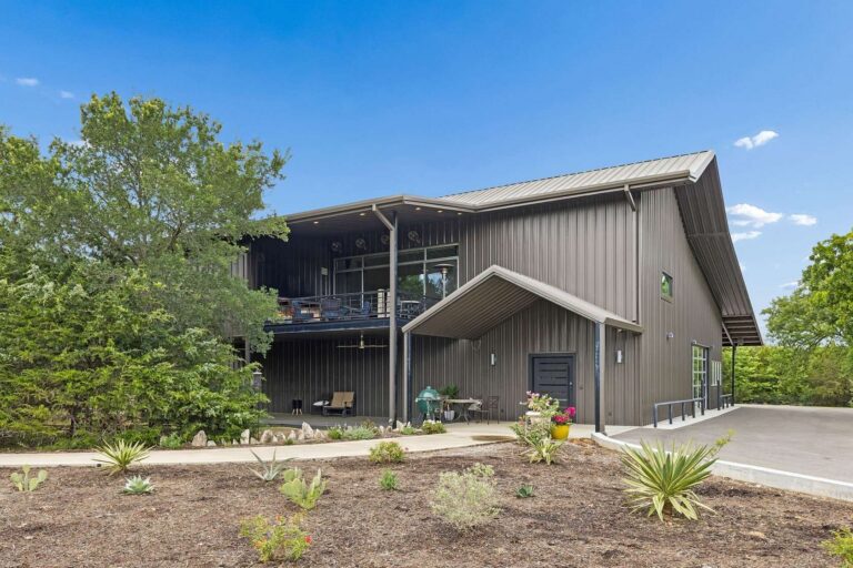 Valley View Barndominium Estate 2 1 768x512