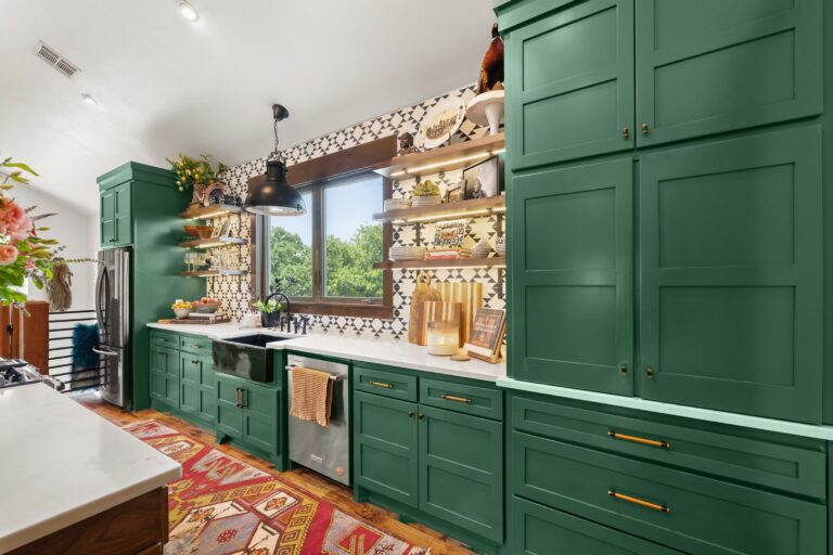 21300 Kitchen 1 768x512